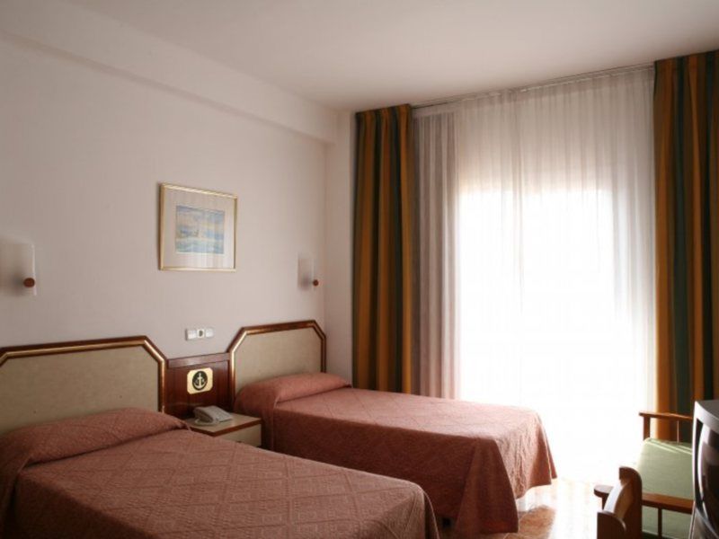 Hotel Costa Brava Blanes Exterior photo